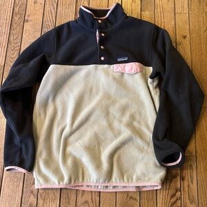 Patagonia Black and Cream Fleece Jacket